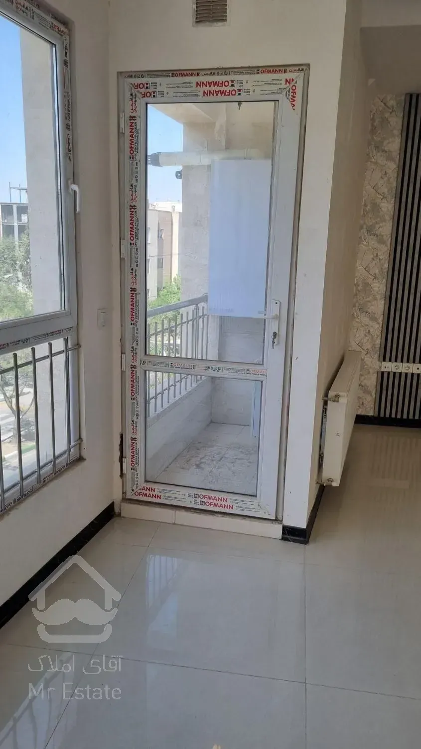 فروش آپارتمان 125 متری صفر فول امکانات واقع در بلوار فرشچیان محله فارغ التصیلان