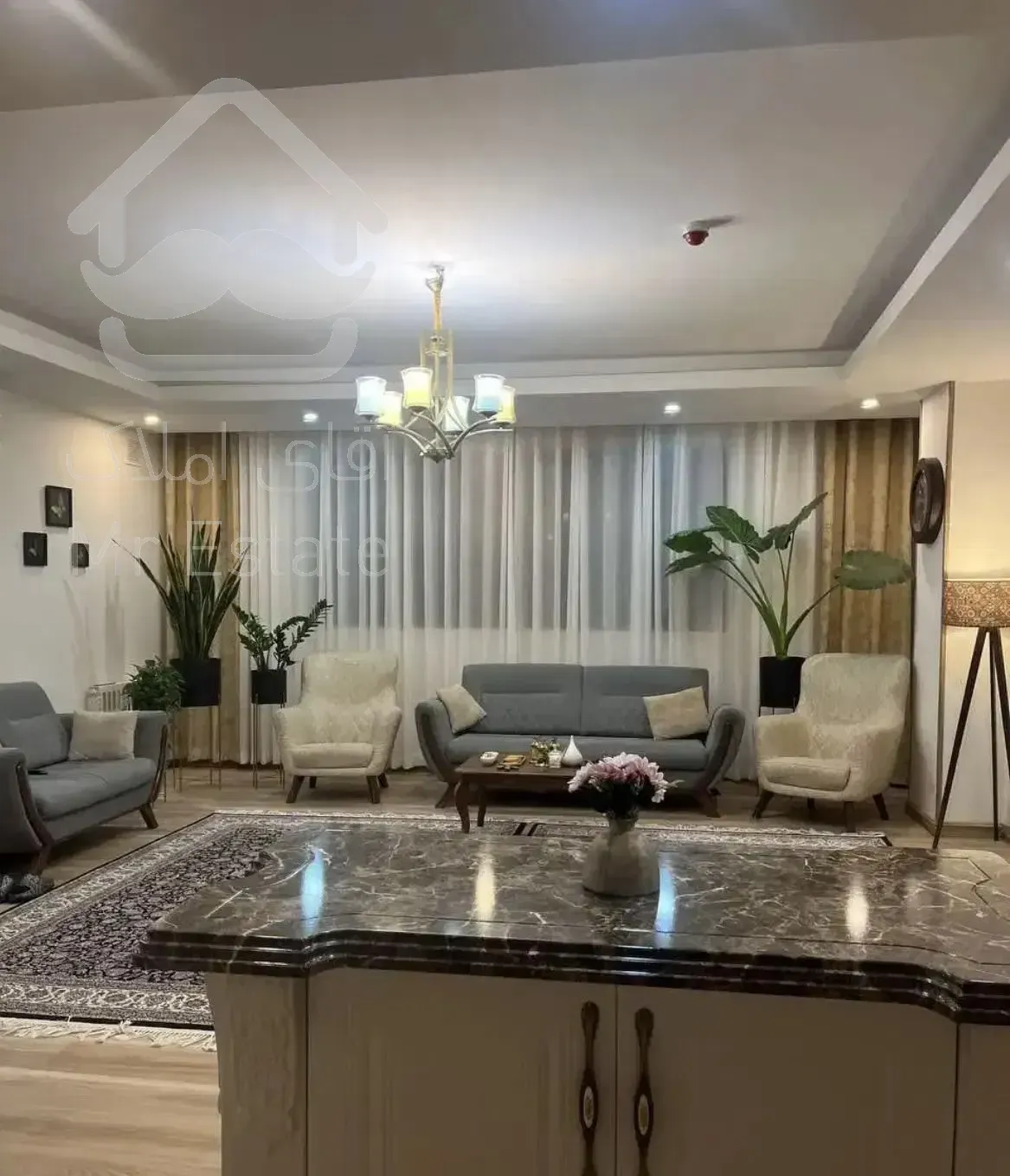 ۷۳متر۲خواب/پارکینگ/دنج/غرق نور جنوبی/بدون مشابه