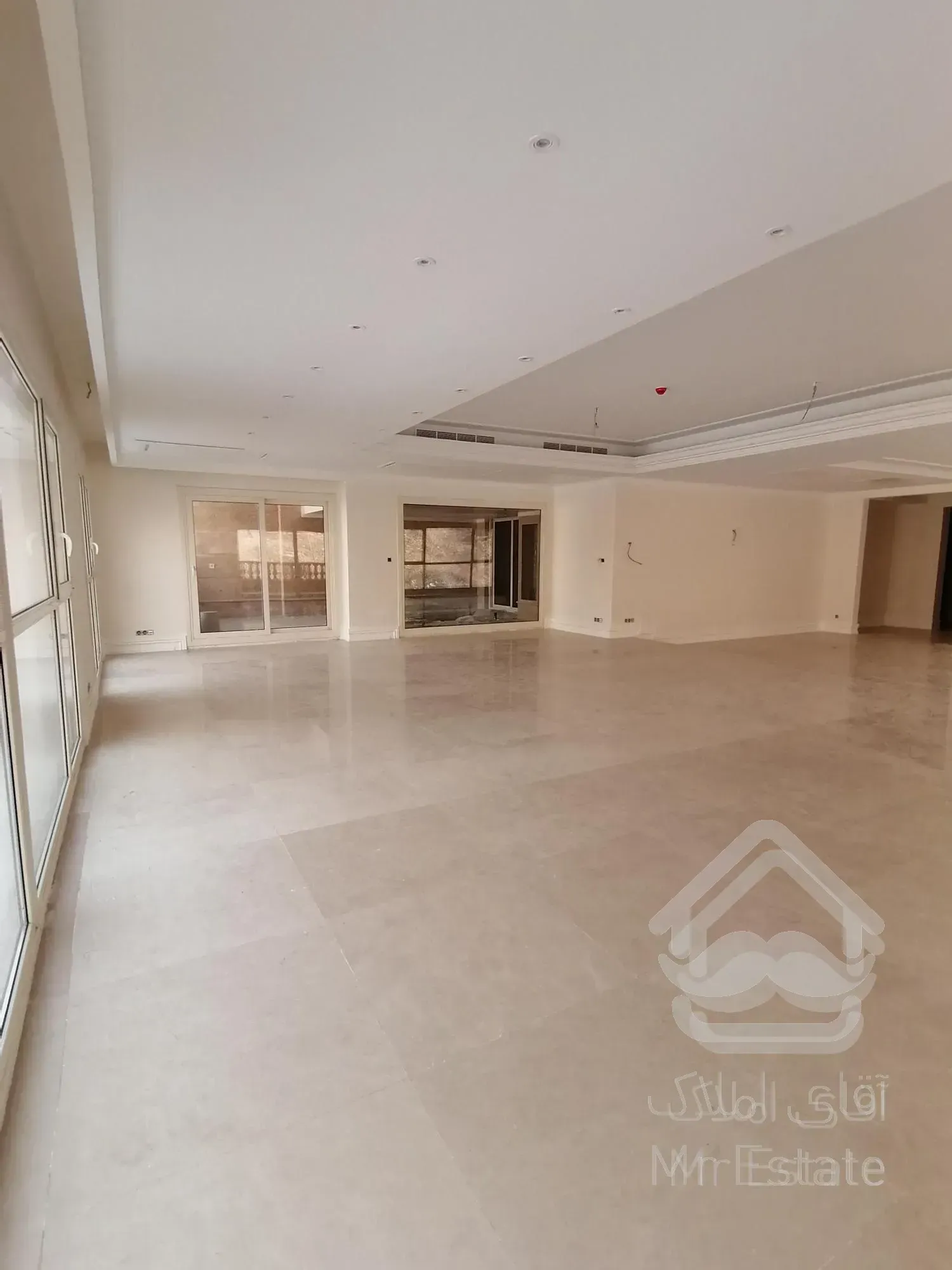 فروش آپارتمان 540متری با استخر اختصاصی