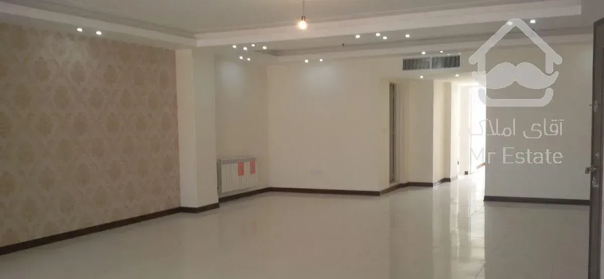 143 متر 3 خواب 3 پارکینگ نوساز کلید نخورده