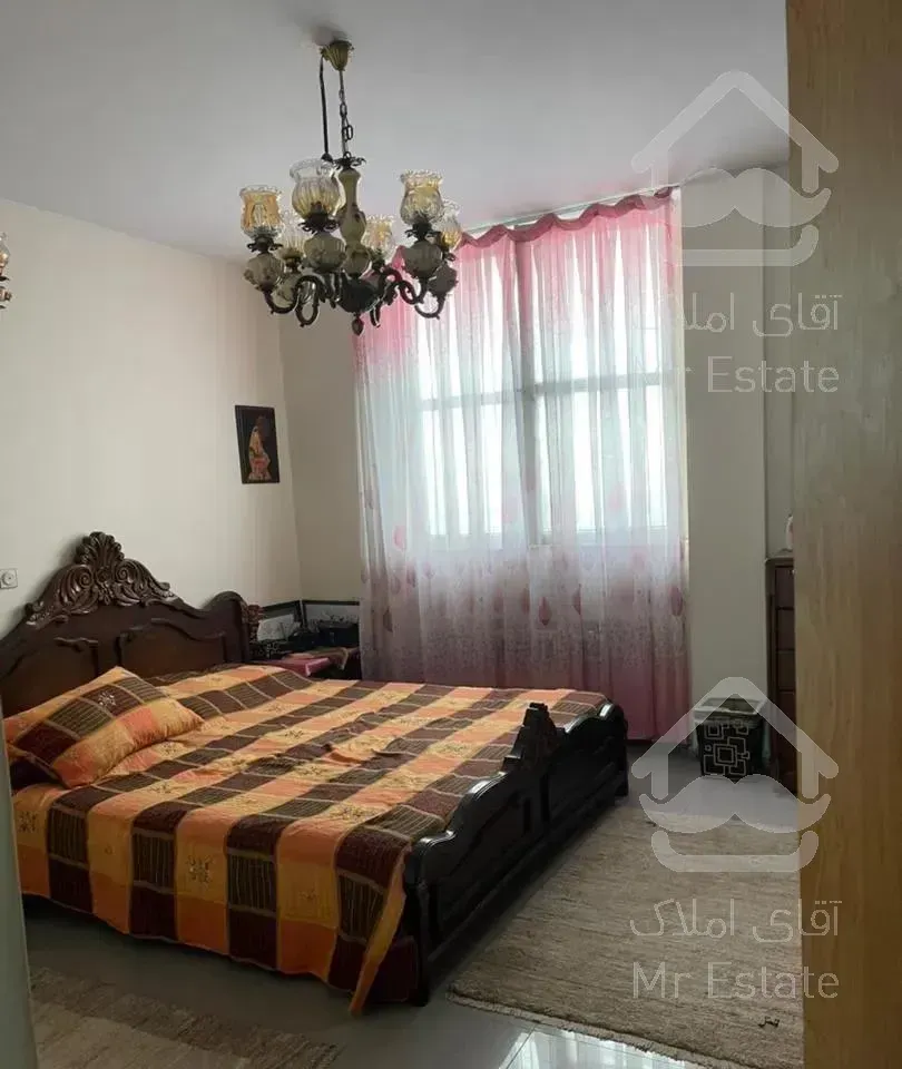 آپارتمان ۱۵۴ متر سه خوابه ، پنج پله بالای همکف