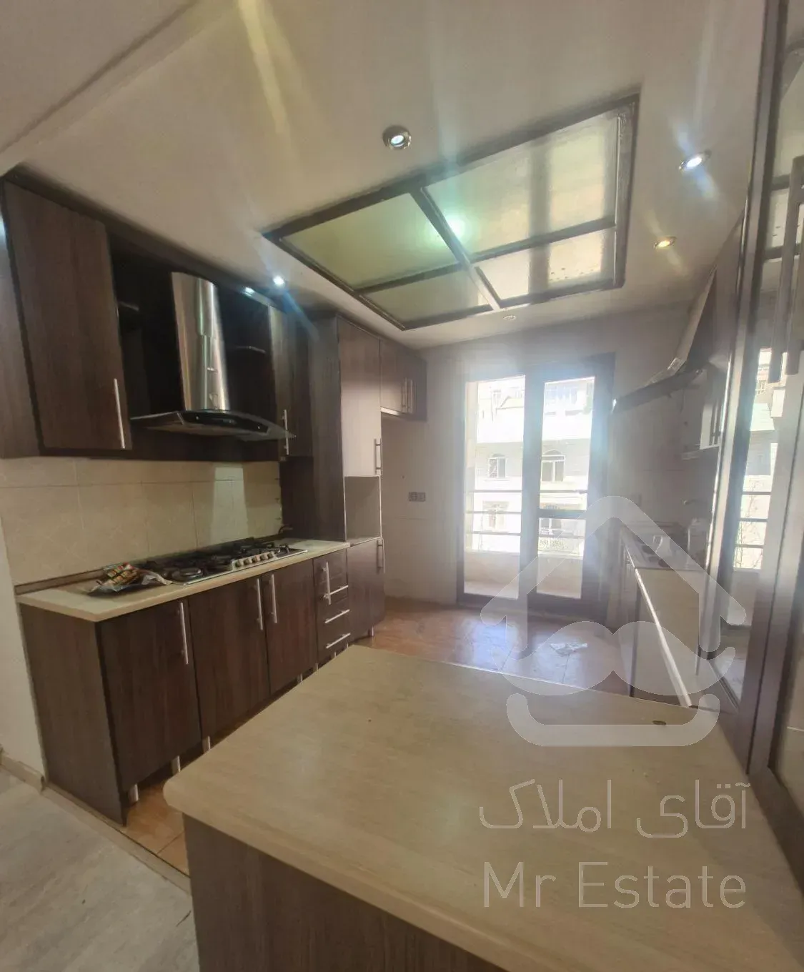 ۹۲ متر * فروش و‌معاوضه * اخوت طاهری