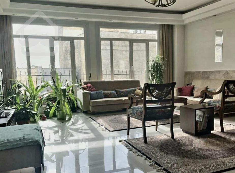 ۱۱۷ متر/۳ خواب/غرق نور/آلاله شرقی