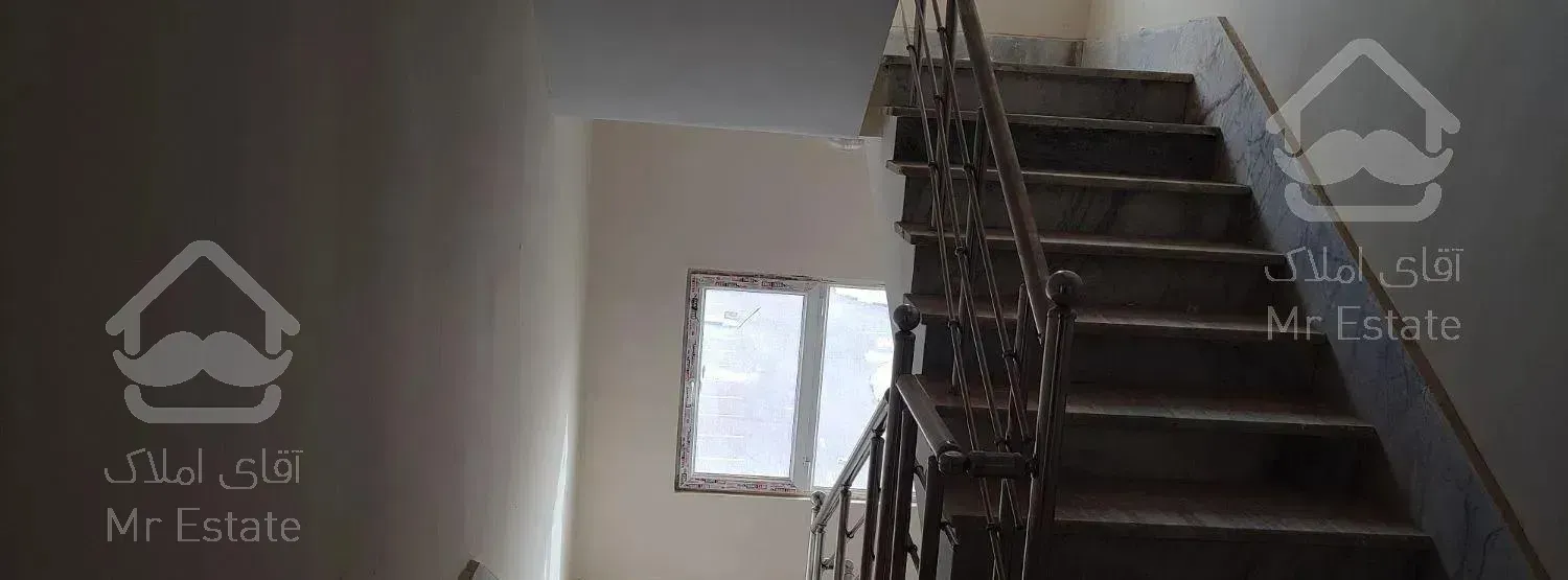 اپارتمان85 متر.دوخوابه.کلید نخورده.فاز4 پرند