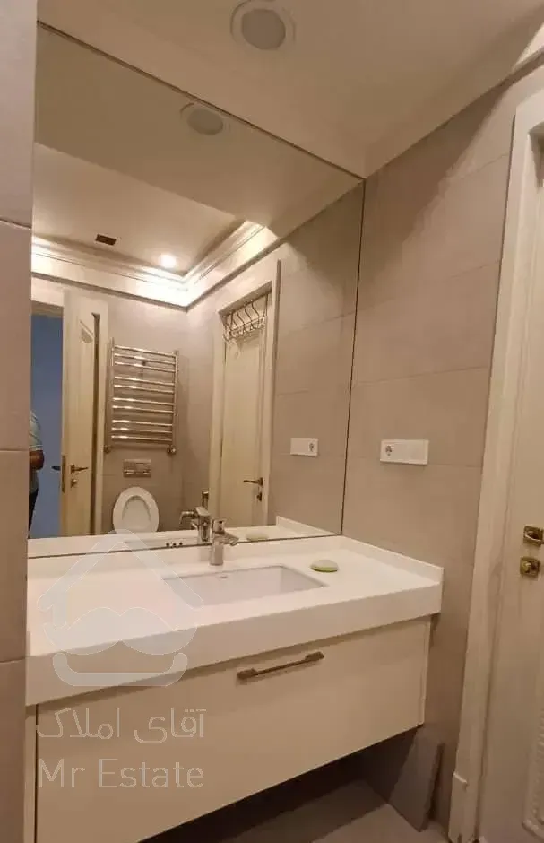 90متر اندرزگو(نرسیده به وطن پور) فروشند واقعی