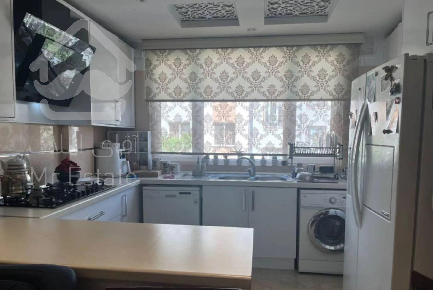 فروش ۸۳متری ۲خواب بالکن دار فرعی هاشمی