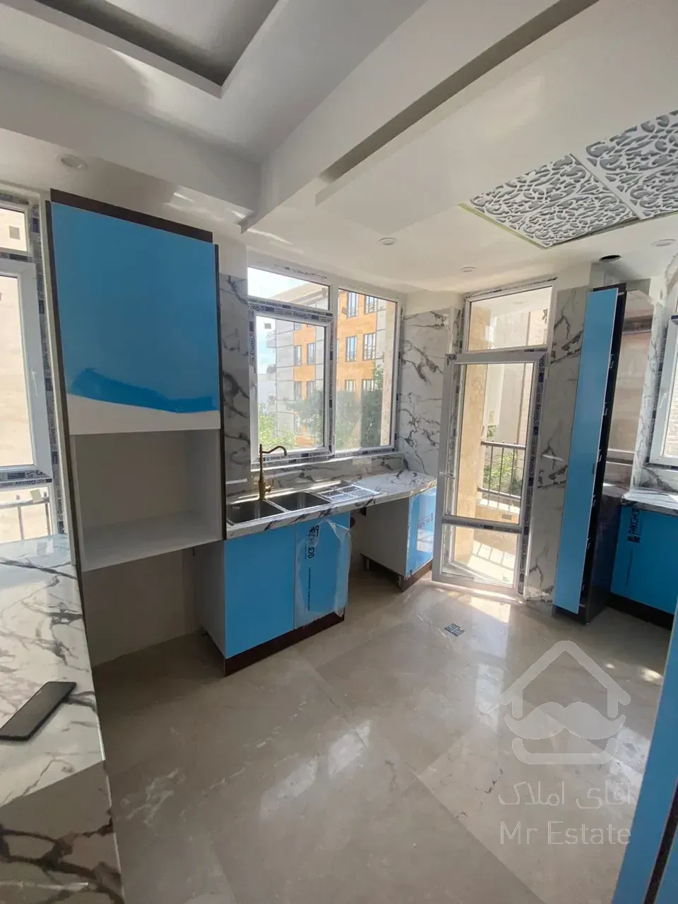 ۸۰متر۲خواب فول نور مستقیم