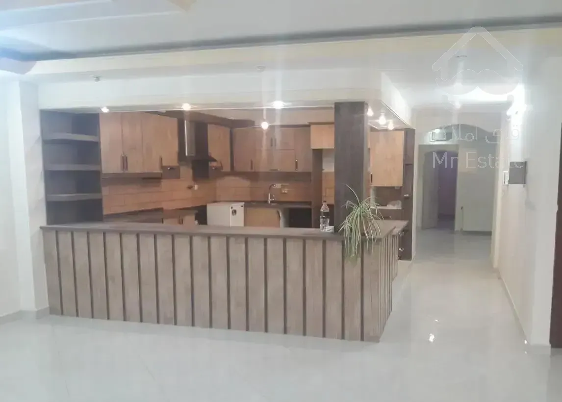 ۲۱۵ متر دهخدا قیمت مناسب و تمیز