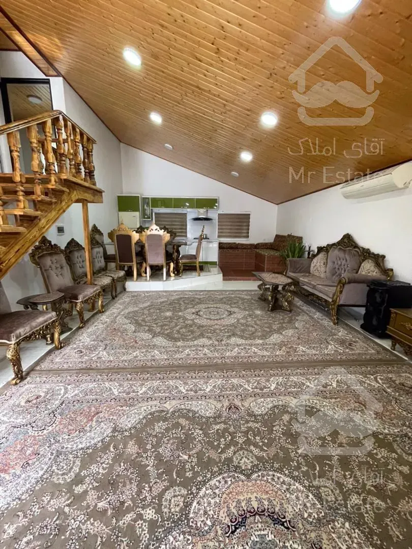 ویلا نیم پیلوت 200متری. شهرکی. غیربومی. نزدیک به دریا