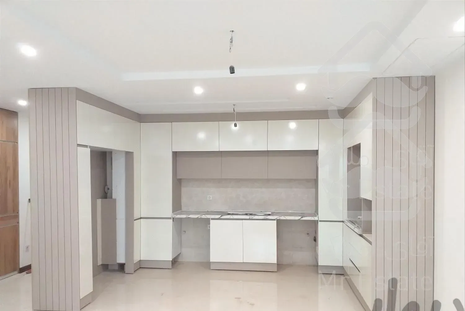 آپارتمان ۱۱۰ متری دو خوابه شهرک خرازی