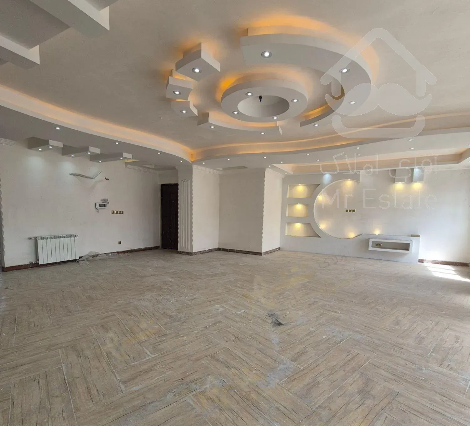 +*امـلاکـ نـبض شـهر*+ آپارتمان  140m  خیابان امام