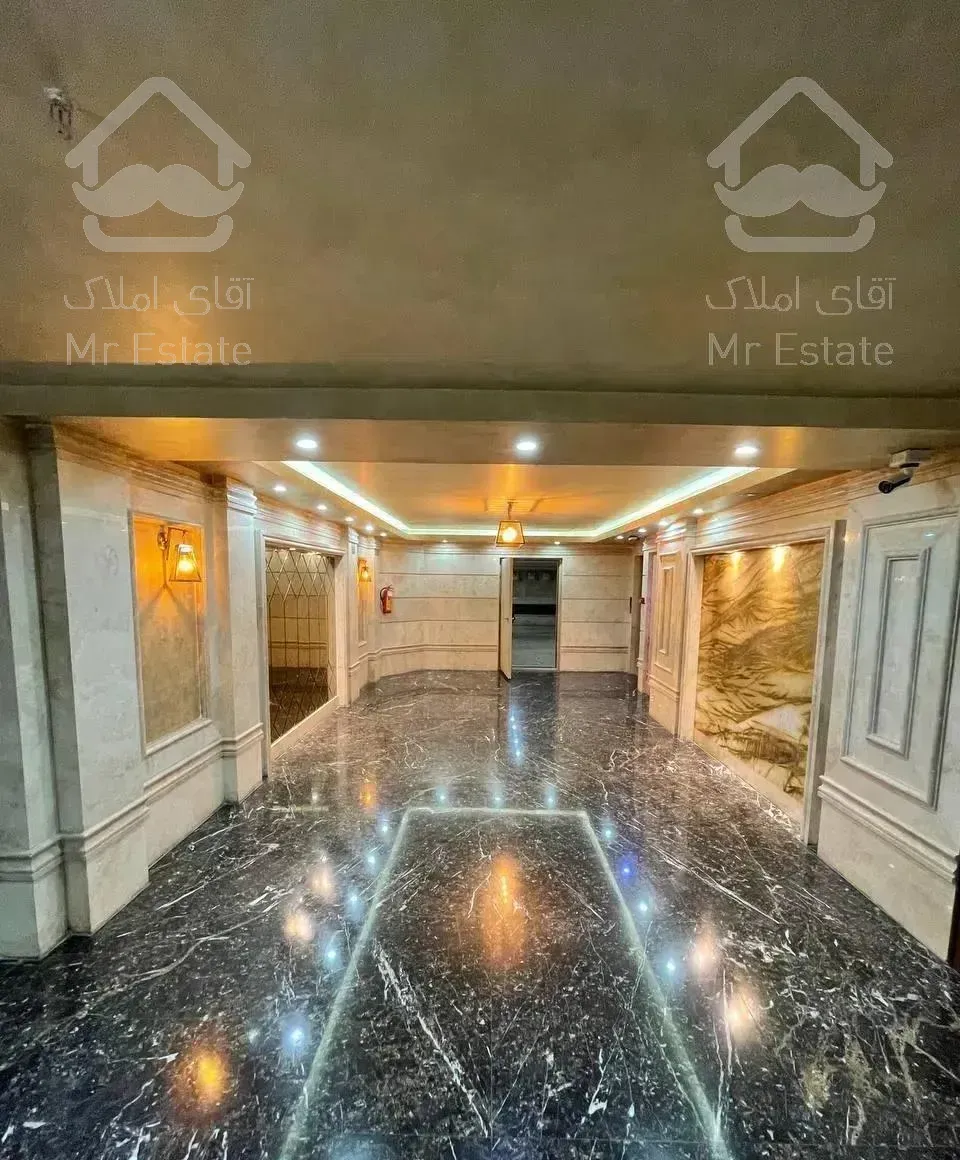 * خواجه عبدالله ۱۰۲متر' نوساز - ۲پارکینگ سندی *