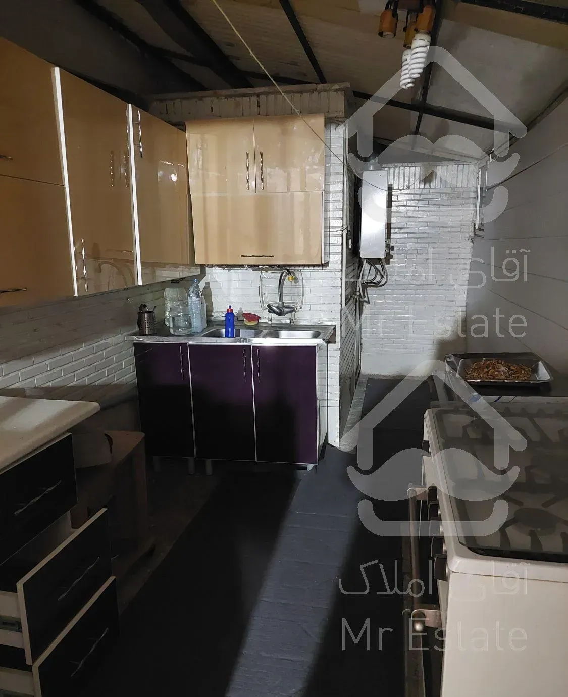 یک واحد ۶۲متری+یک سوئیت مجهز ۳۵ متری