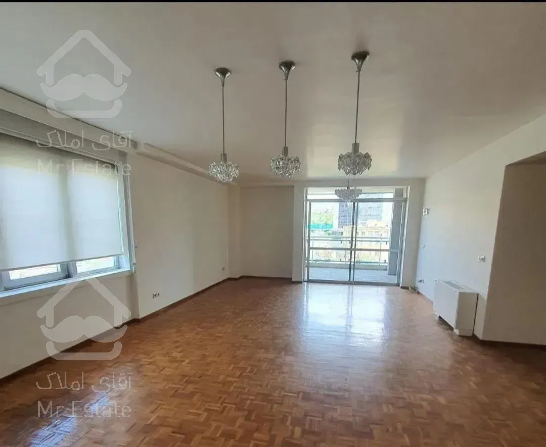 ونک برج سرو سپیدار ۱۸۰متر