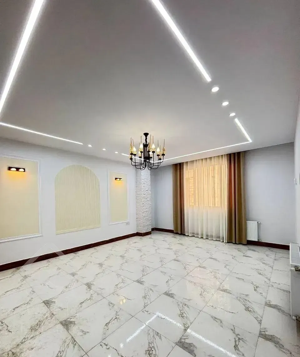 ف آپارتمان ۵۵ متری/سالن پرده خور/سندتکبرگ