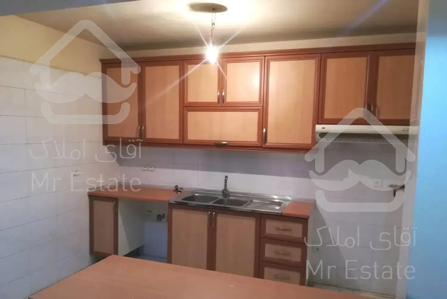 آپارتمان مسکونی 112 متر دو خوابه خیابان وزرا