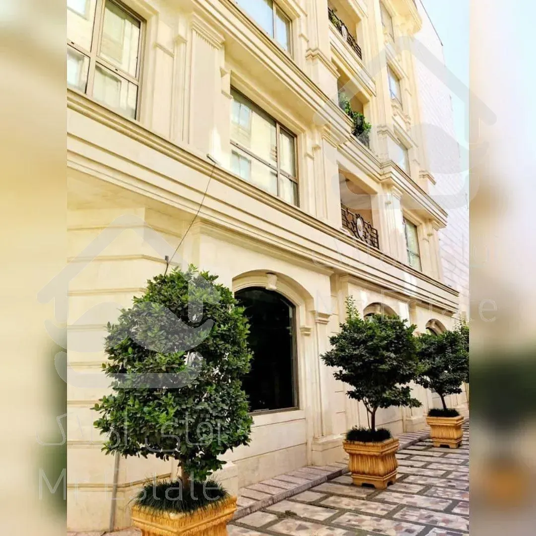 خرید آپارتمان اکازیون در نیاوران ۲۰۰ متر فول امکانات