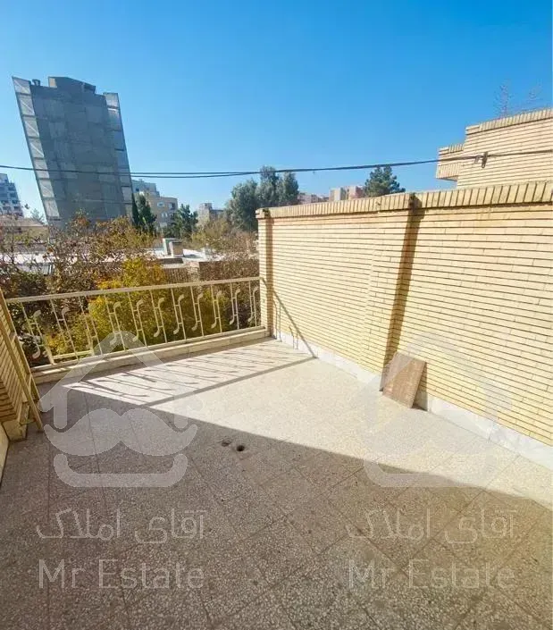 بالا ویلایی/١٠٠متر/سرجنگلداری/مستقل