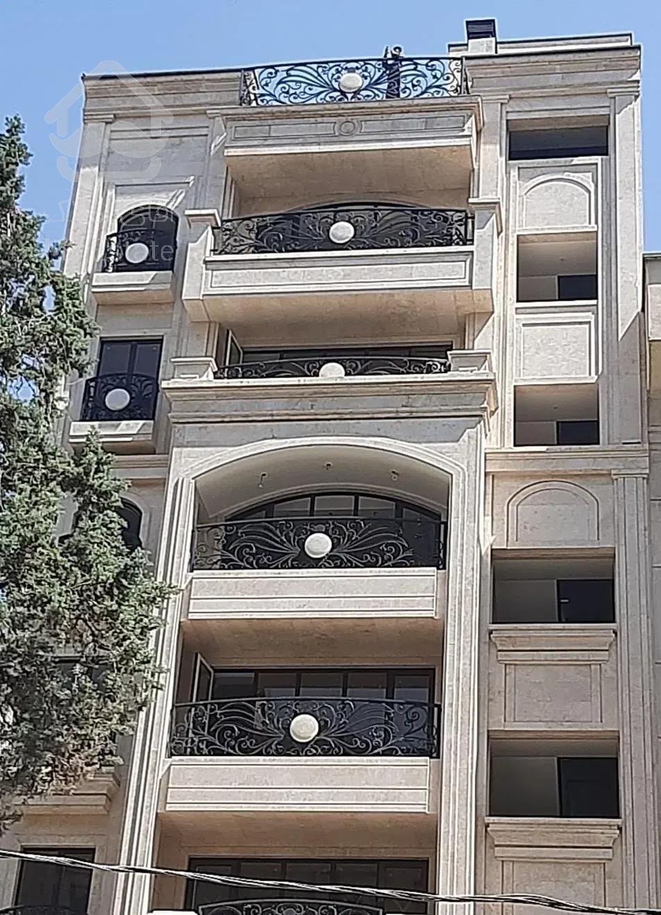 آپارتمان نیاوران ۱۹۳ متر نوساز  ۸متر تراس