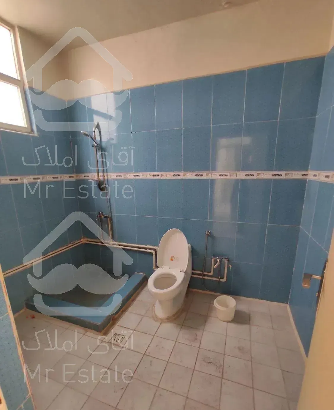 آپارتمان ۴خواب قدیمی نورگیر  تکواحدی