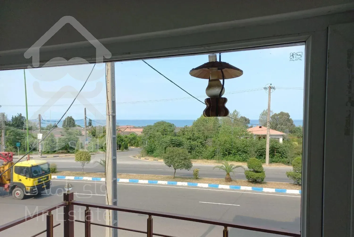 آپارتمان 105متری با ویو دریا و کوه بدون مزاحم