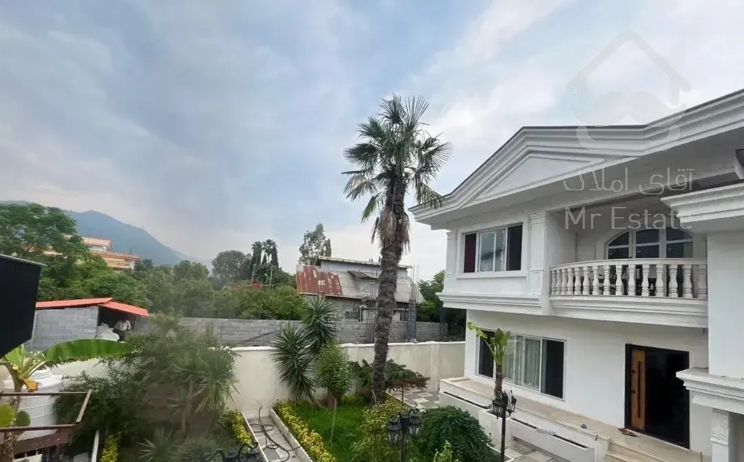 ویلا استخردار دوبلکس۳۵۰متری/فول فرنیش/نوساز