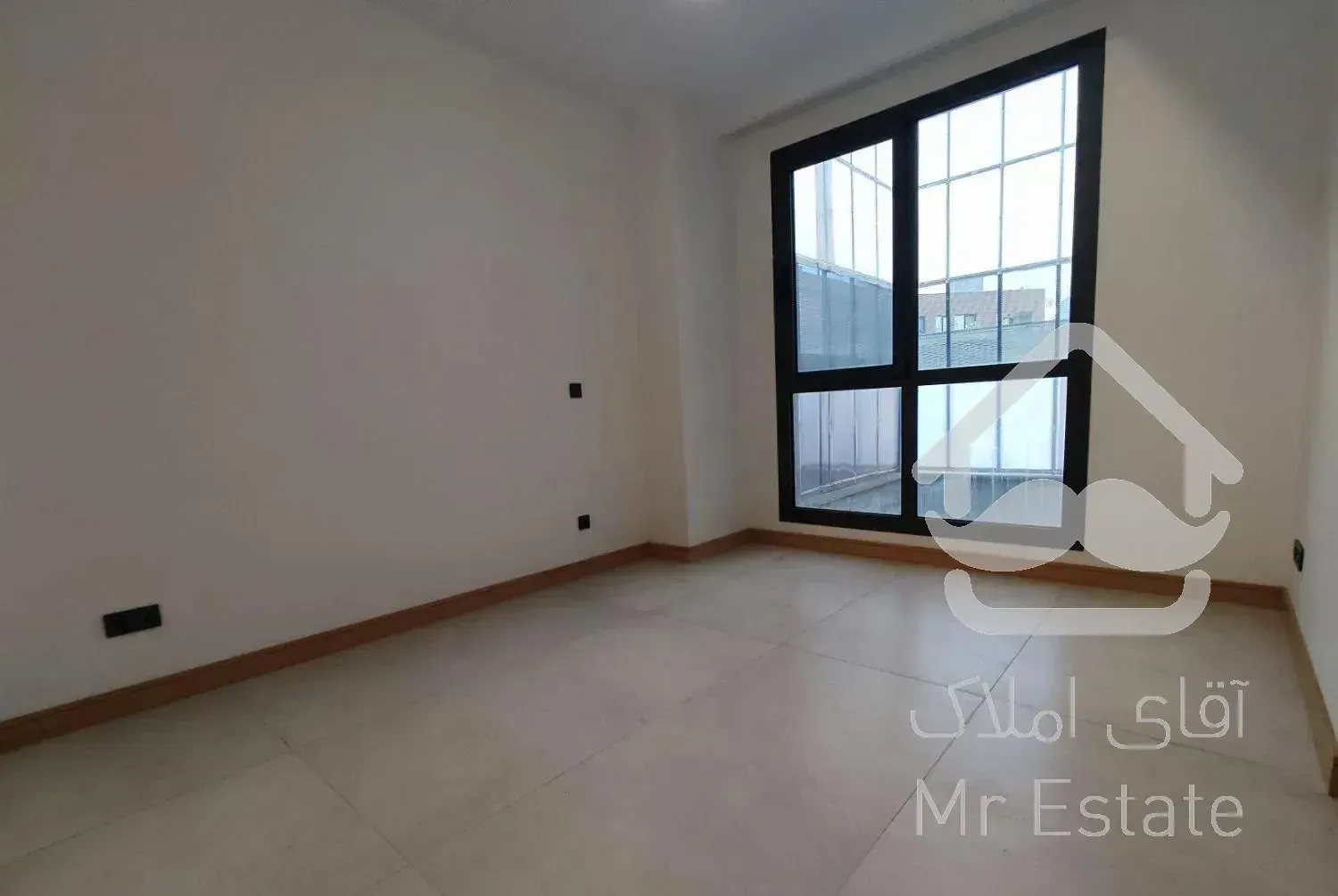 150متر/ کلید نخورده/ پلان مهندسی