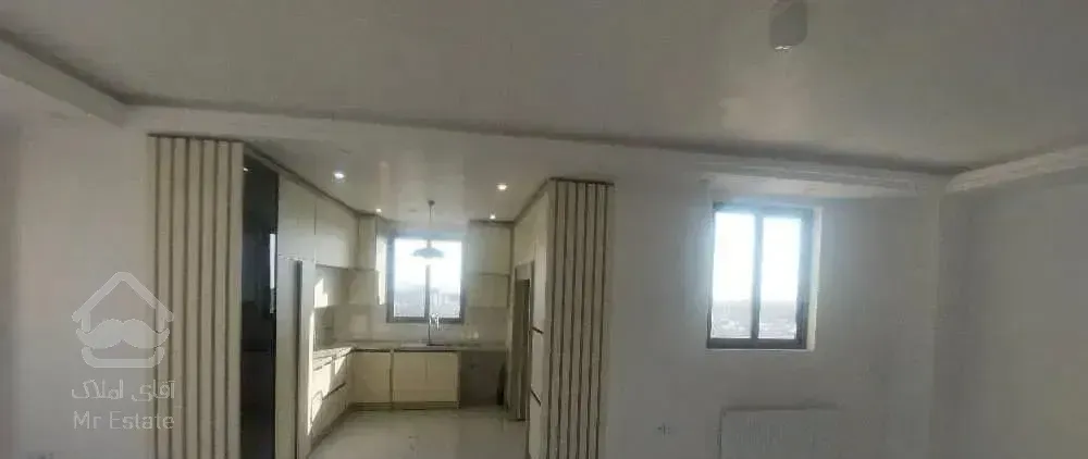 فروش آپارتمان نوساز تک واحدی غرق نور خیابان شهدا