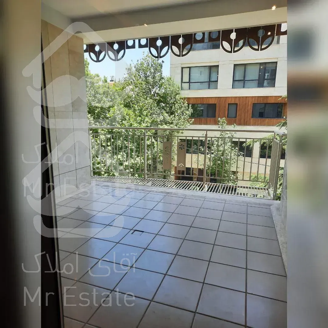 خرید آپارتمان تکواحدی در داراباد لوکیشن خوب ۲۵۰ متر