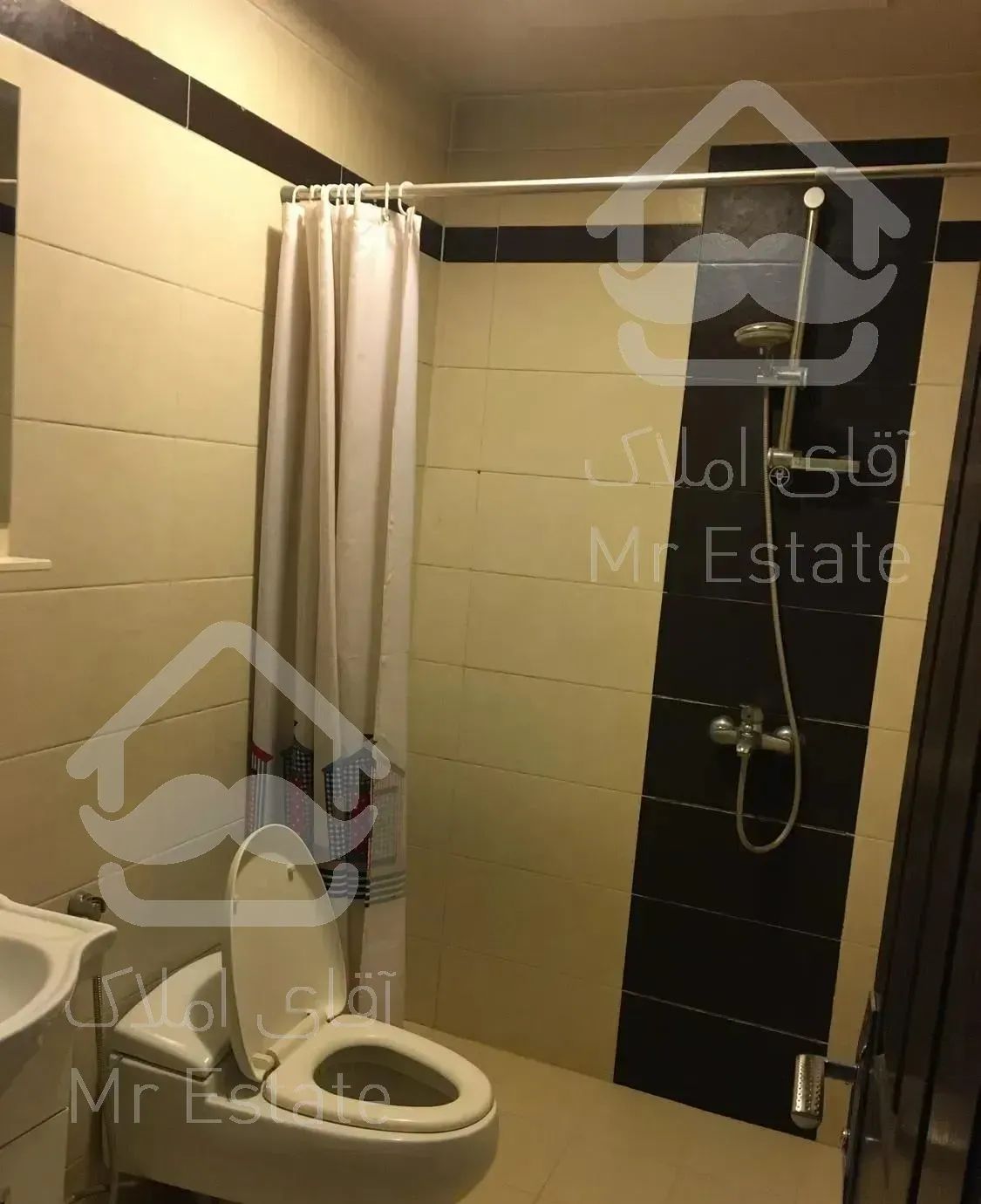 ظفر خیابان دلیری ۱۵۰ متر ۳خوابه