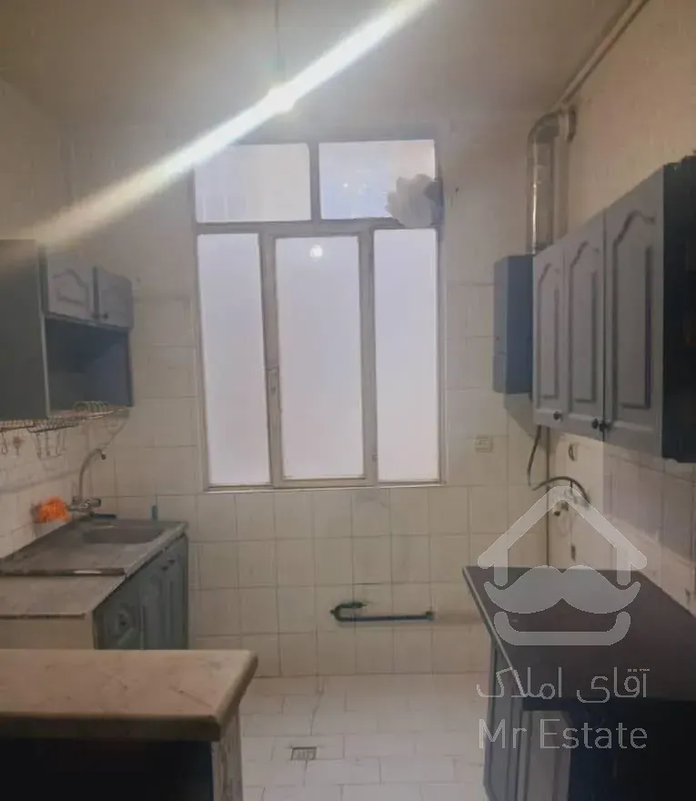 آپارتمان ۴۵ متری  جنب مترو رودکی (وام آماده دارد )