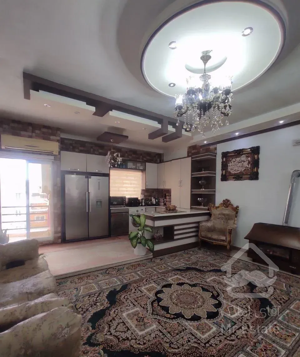 آپارتمان ۱۱۲ متر پارکینگ دار