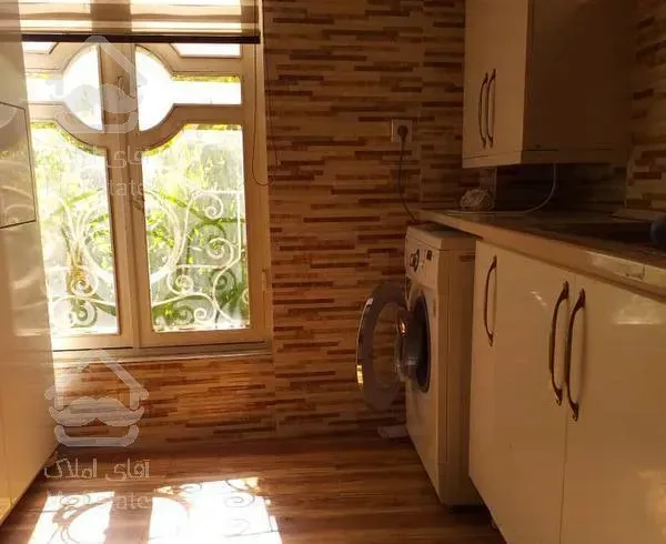 ۱۰۶ متر زمین و ۳ طبقه آپارتمان ۷۰ متری