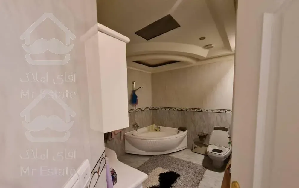 ۳۳۰ متر ۴ خوابه زعفرانیه