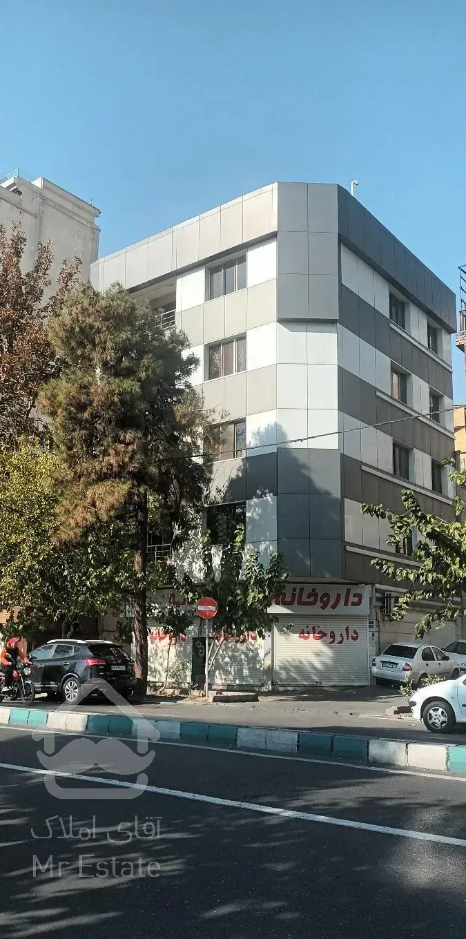 آپارتمان ۱۳۰ متری دو خواب