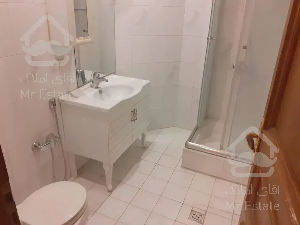 اجاره و رهن آپارتمان زعفرانیه 260  متر شیک