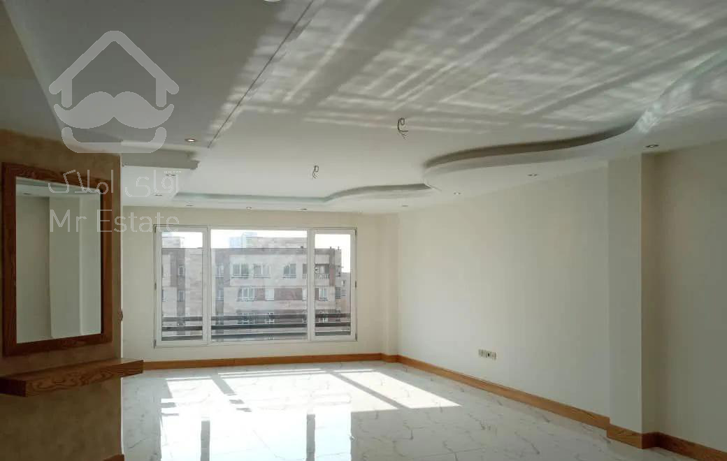 اوین ۱۱۰ متر دو خواب مشابه نوساز روف گاردن