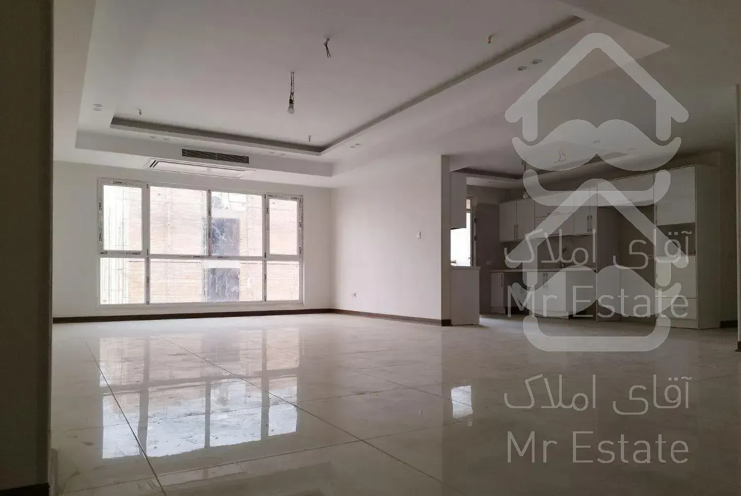 ۱۸۰ متر/ تلفیقی از معماری و هنر/ رونیکا پالاس هروی