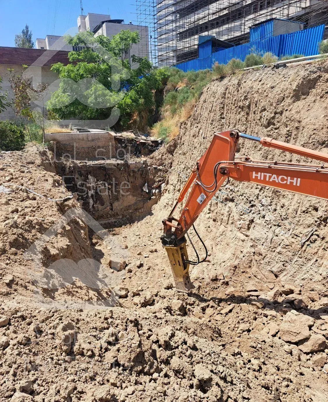 گودبرداری وخاکبرداری وتخریب