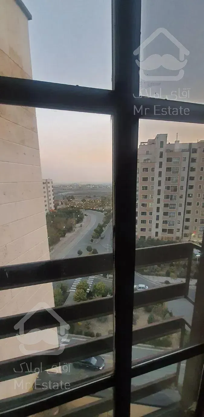 ۱۰۳متر /شهرک نگین غرب/اردستانی/دریاچه خلیج فارس