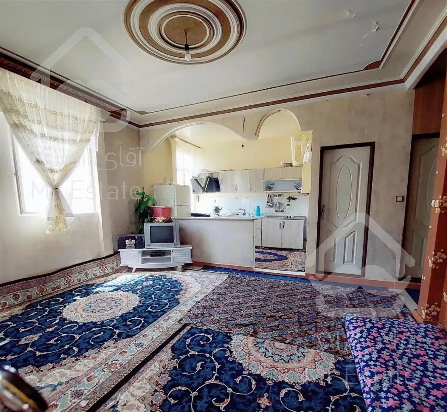 اپارتمان ۵۲ متری، نقلی و تمیز