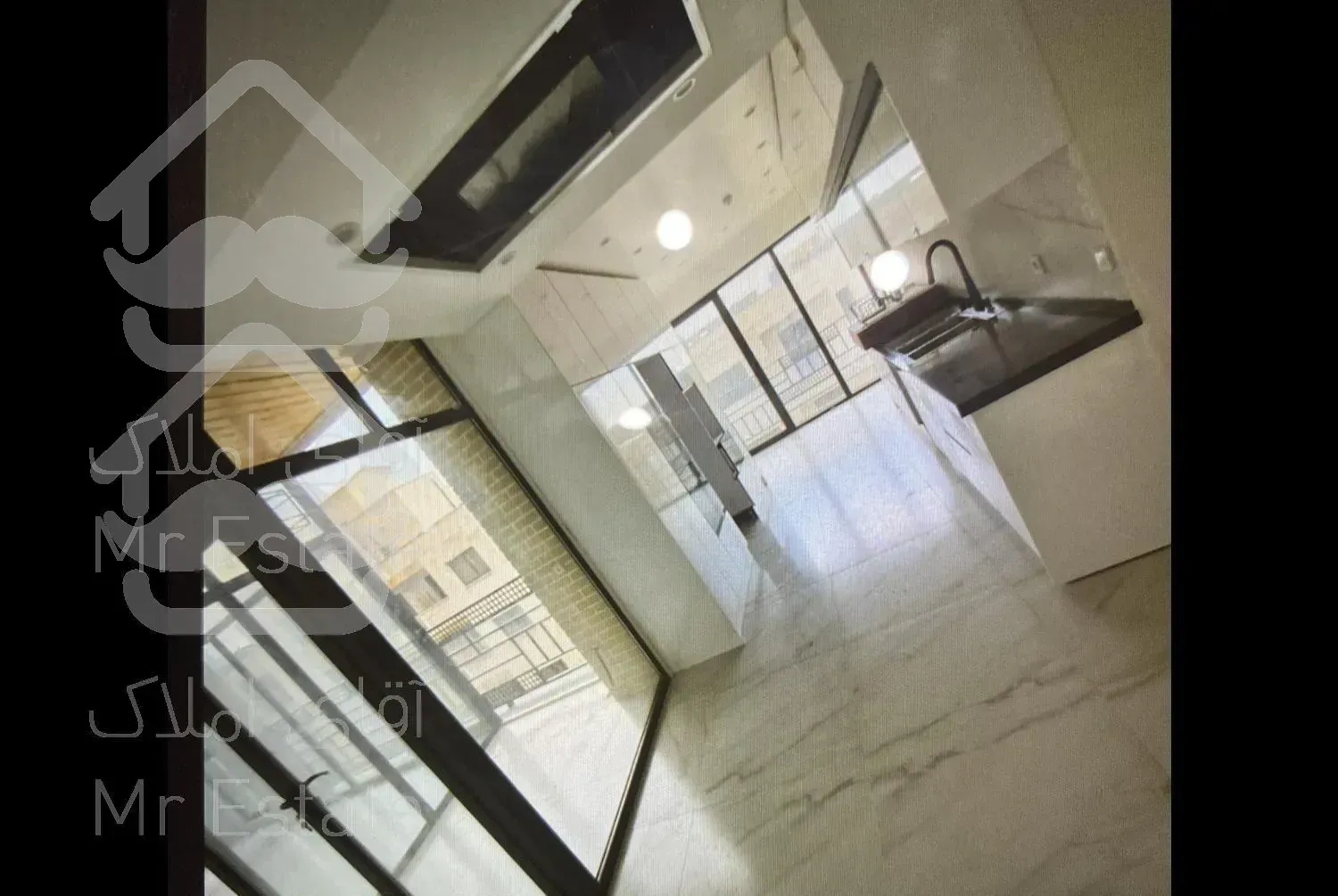 آپارتمان ۲۰۰ متری مدرن نوساز/۳خواب