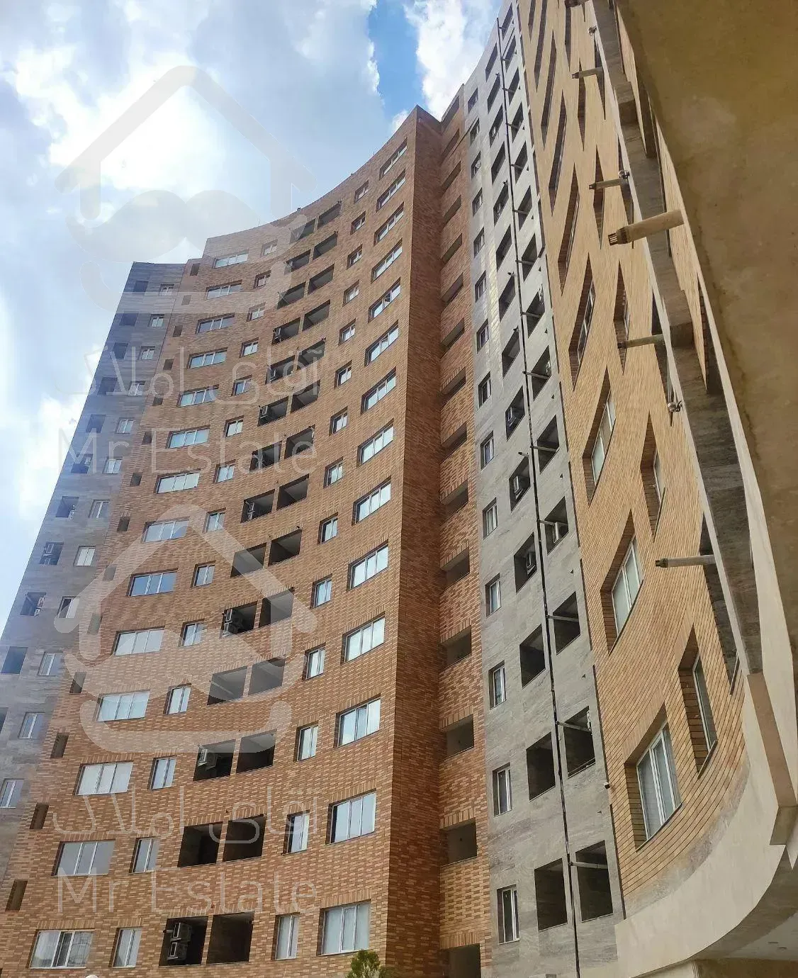 آپارتمان 105متری دو خوابه