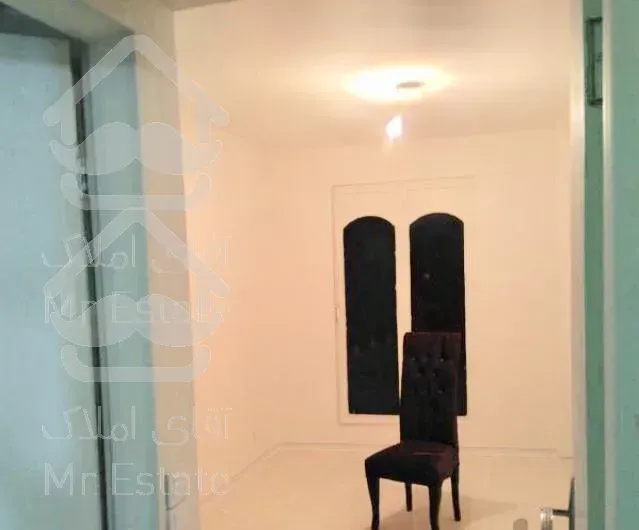 ۸۳ متر آپارتمان ۲ خواب در صادقیه(مهران)