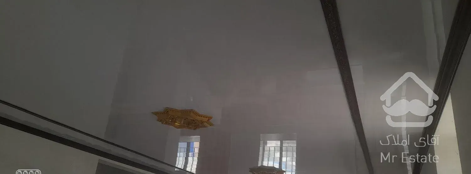 نصاب پی وی سی و کاغذ دیواری