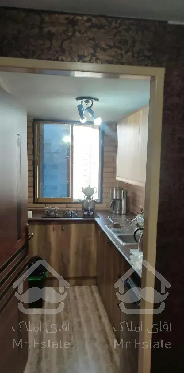 آپارتمان 60 متری تکخواب، میدان ولیعصر، فلسطین