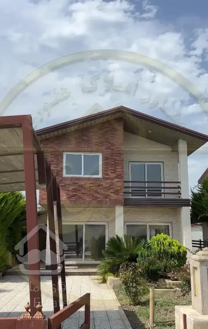 ۳۰۰ متر ویلا شهرکی سند تکبرگ شهر سرخرود