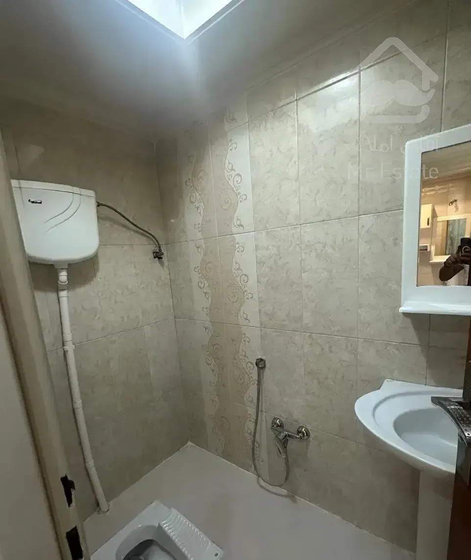 تکواحدی /۱۲۰متری /سه خواب/فاز سوم