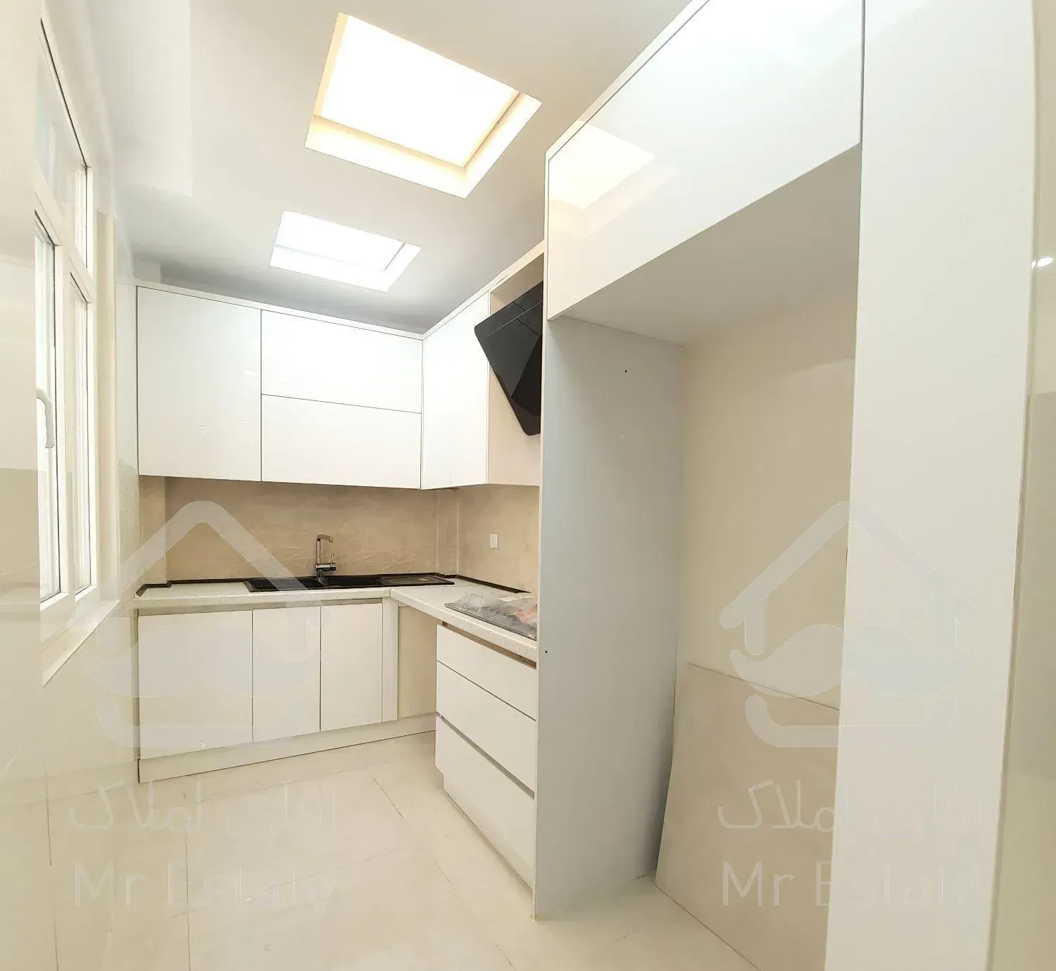 آپارتمان ۶۳ متری فول امکانات پونک همیلا