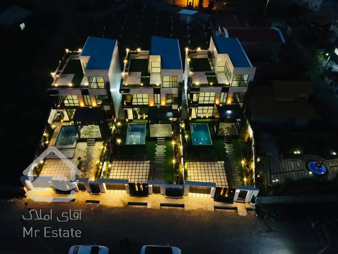 ویلا تریبلکس. شهرکی. متریال عالی.